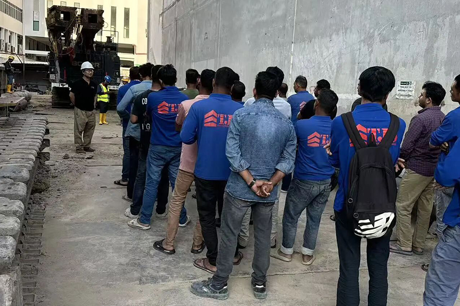 worker safety briefing-3
